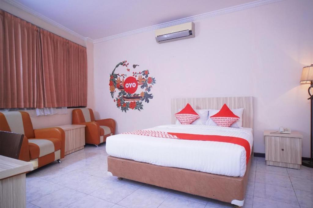 OYO 142 Hotel Al Furqon Syariah Palembang Exterior foto